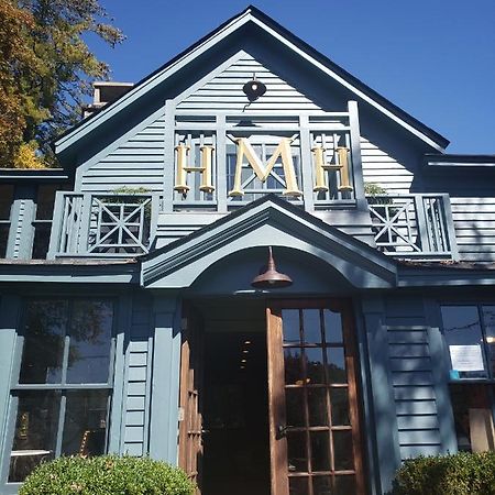 Highlander Mountain House Hotel Highlands Exterior photo